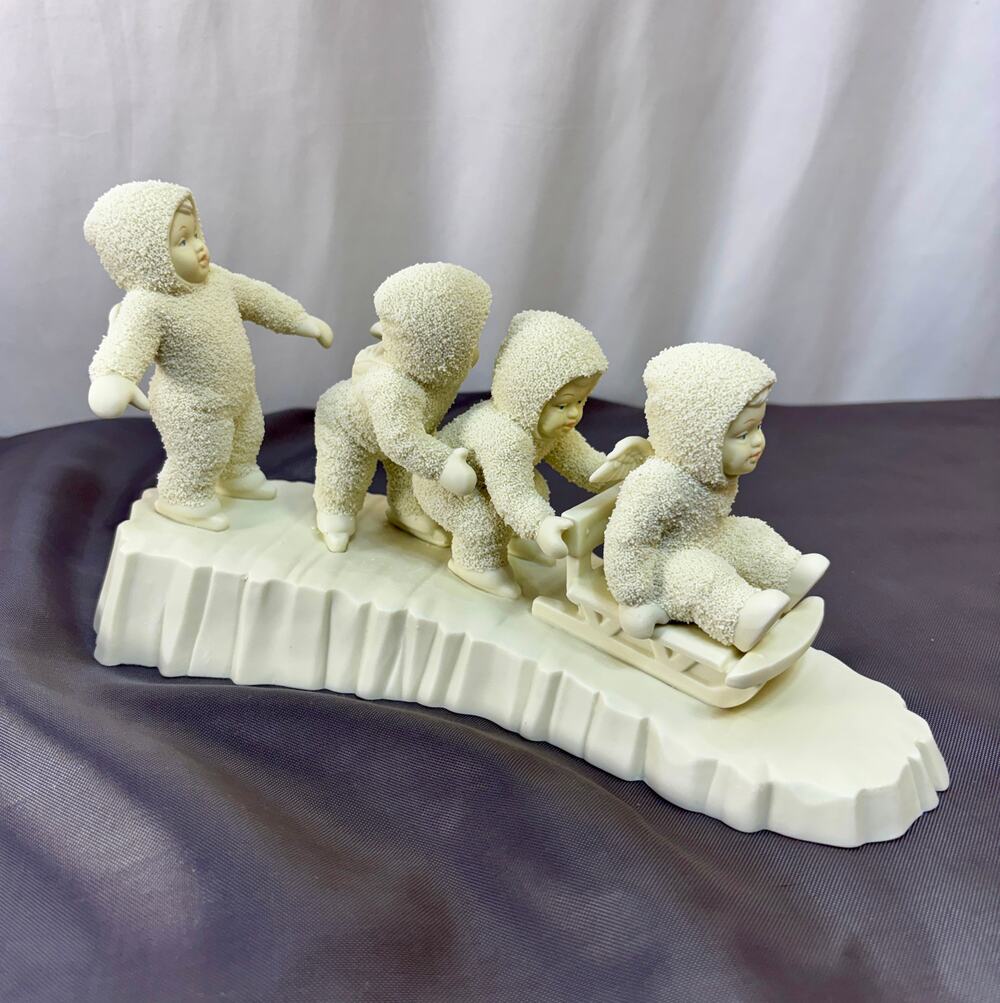 Dept 56 Snowbabies I'm Right Behind You Figurine Sculpture 68527 Original Box